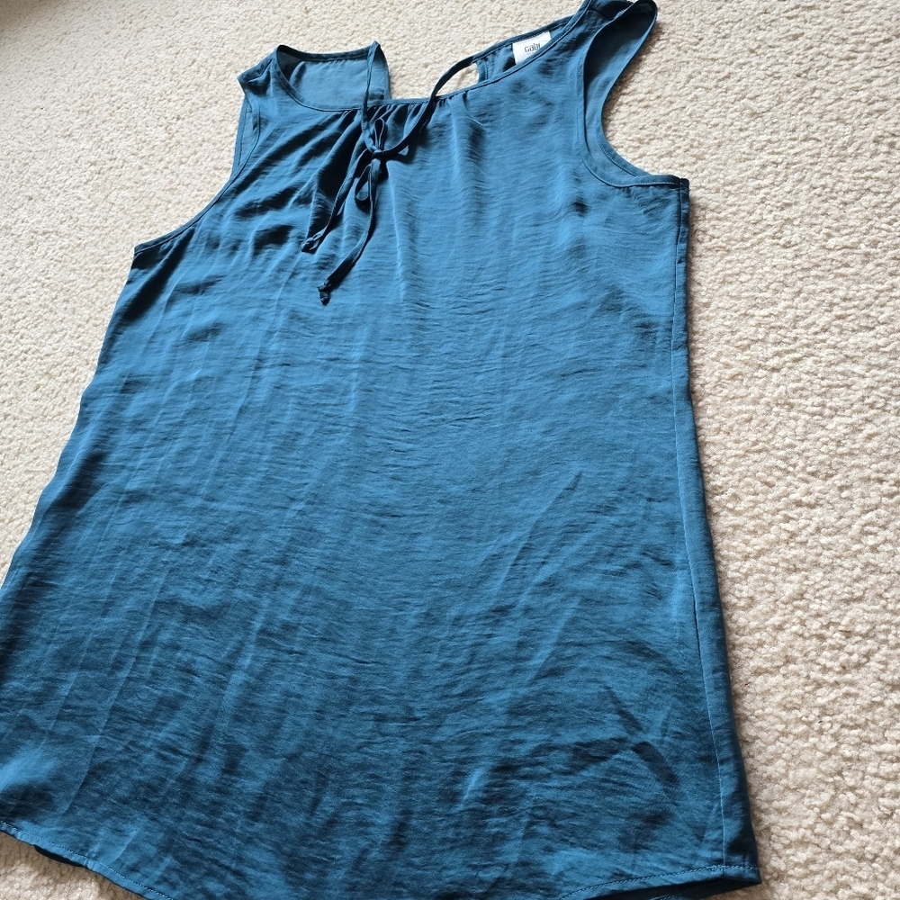 CAbi Sleeveless Blouse - Picture 2 of 7